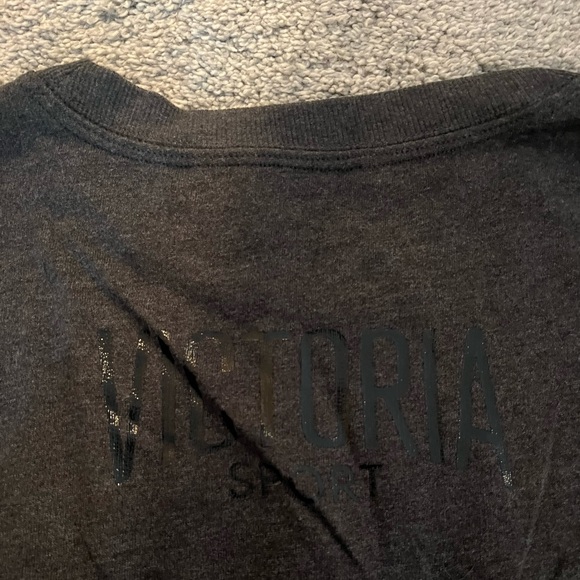NWT Victoria’s Secret dark gray crewneck sweatshirt hoodie size small - Picture 4 of 5